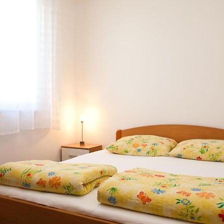 Apartments Glibo Near The Sea And Town Center! Кърк Екстериор снимка
