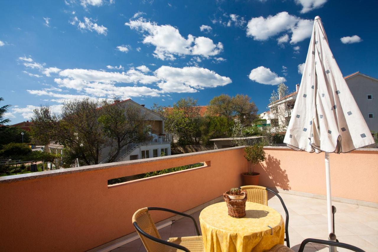 Apartments Glibo Near The Sea And Town Center! Кърк Екстериор снимка