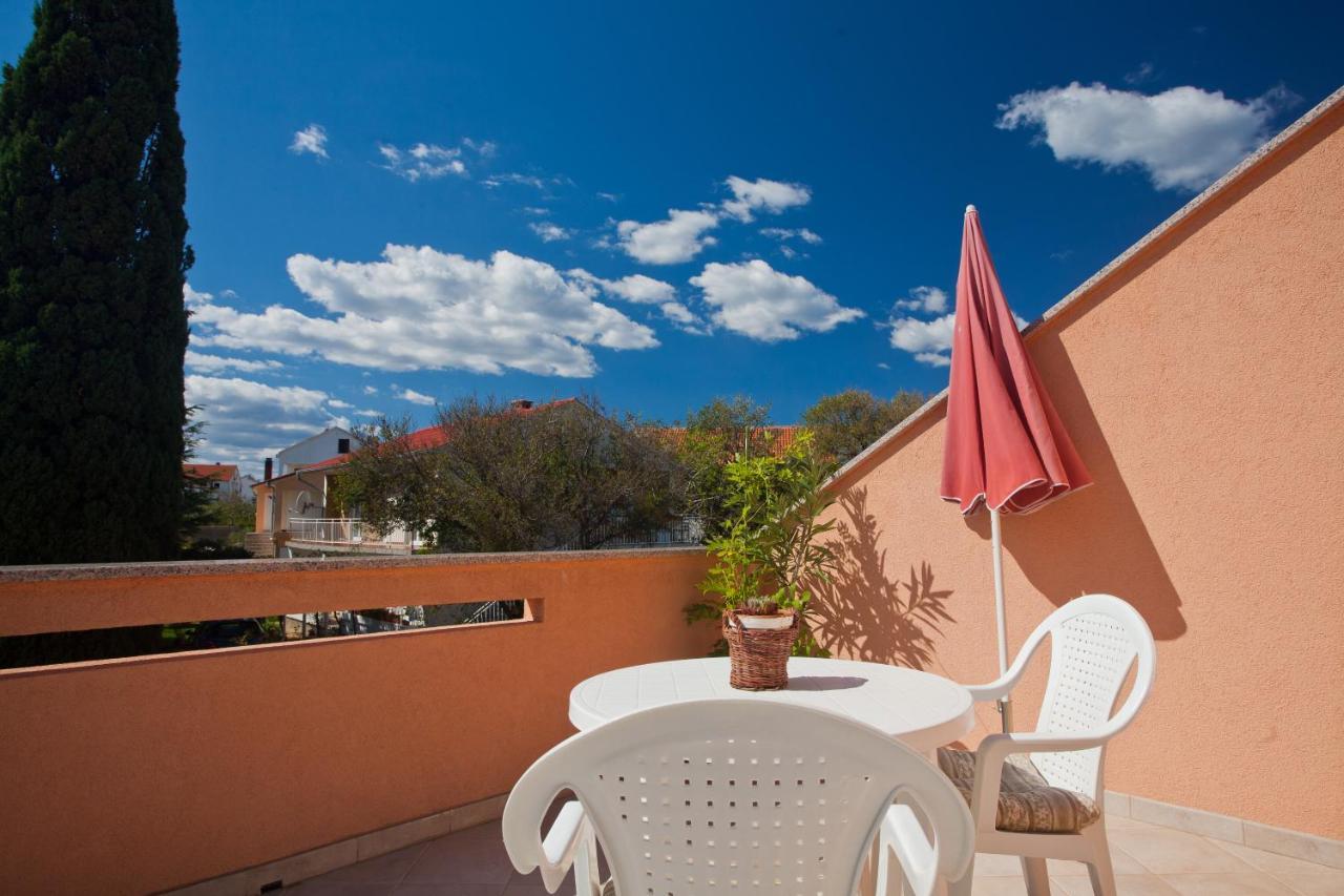 Apartments Glibo Near The Sea And Town Center! Кърк Екстериор снимка
